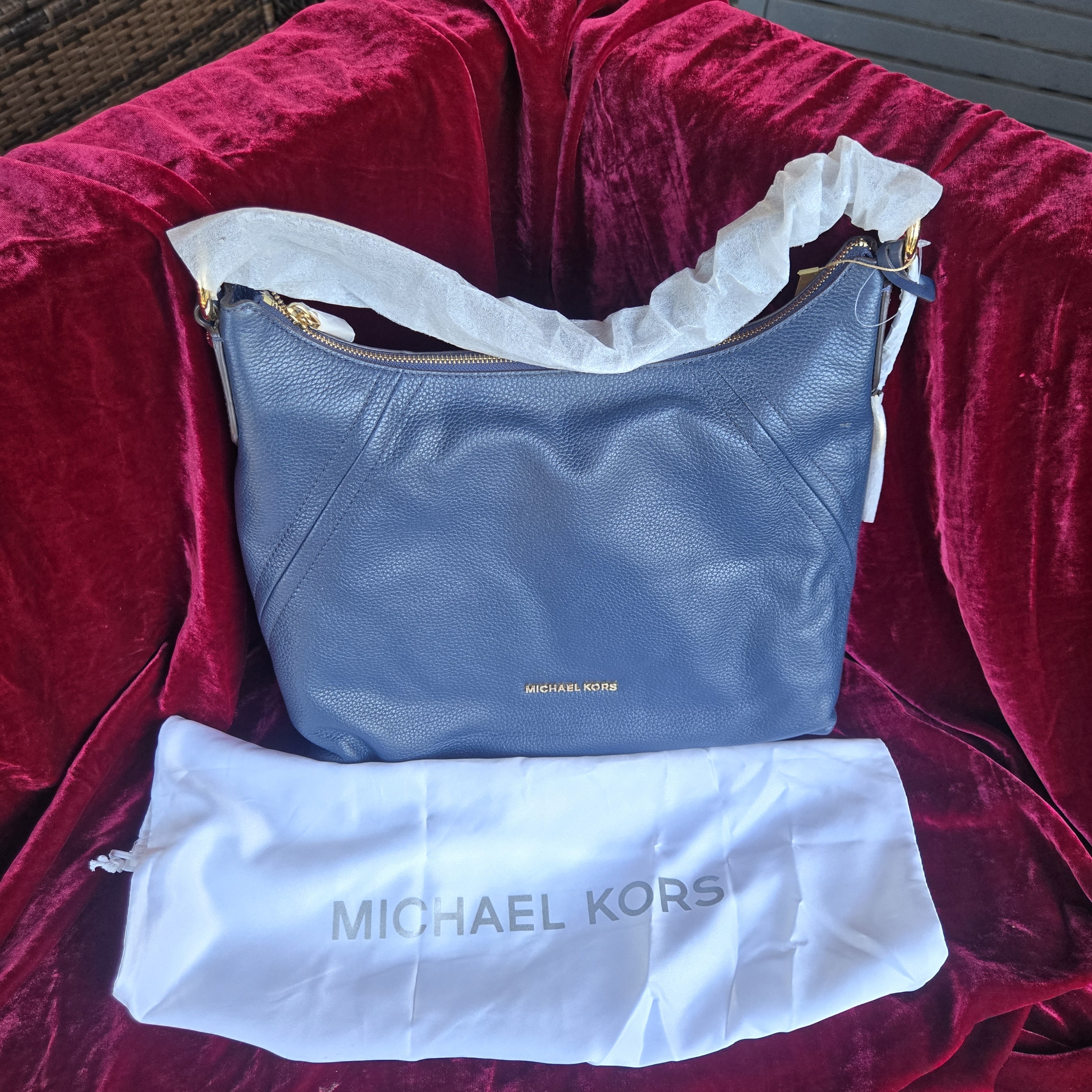 Michael Kors Aria Large Navy Leather Shoulder Bag Nwt & Dust Bag